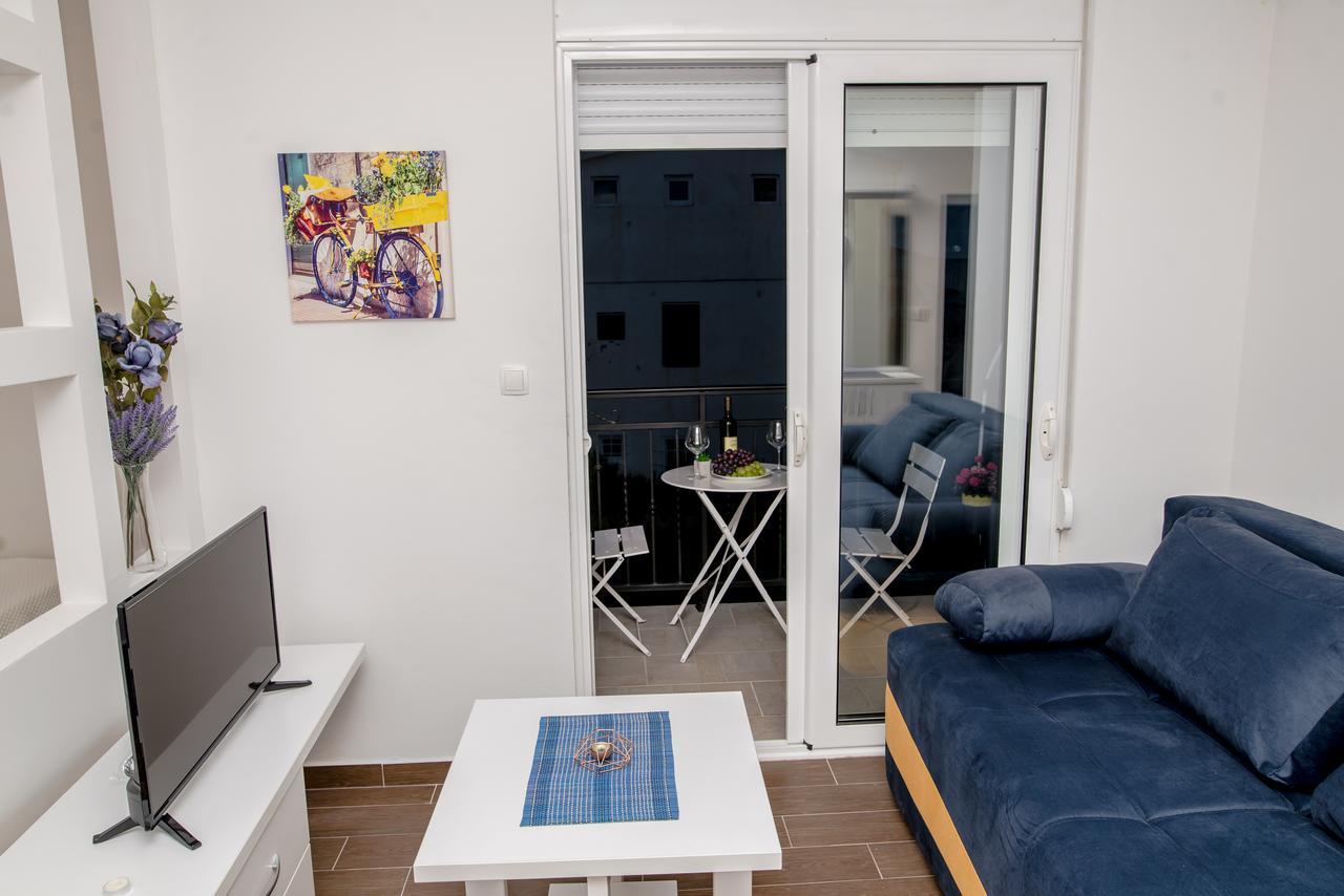 Apartments Tina Utjeha Exteriör bild